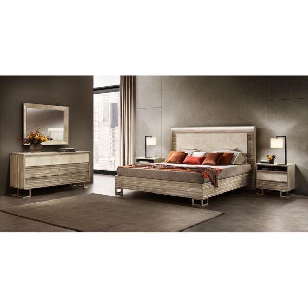 Luce Collection