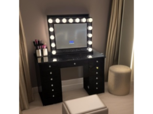 Luxury Vanity Black (SOLD OUT)