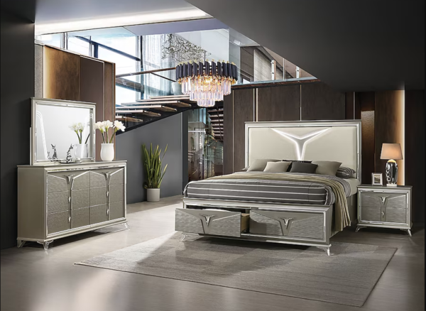 master.png Master 4pc or 5pc Bedroom Set - Queen, King