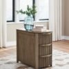 t208-317_orig-1.jpg T208-317 - End Table (USB-A / USB-C Ports)