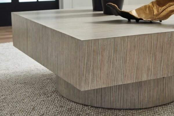 T712 - Cocktail Table