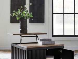 T721-00 - Lift Top Cocktail Table